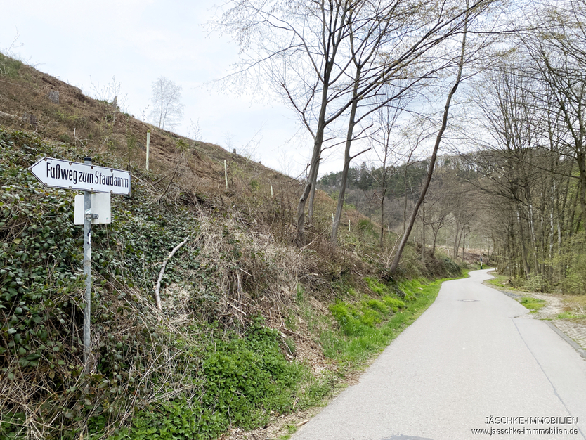 JÄSCHKE - Grundstück in Schevenhütte