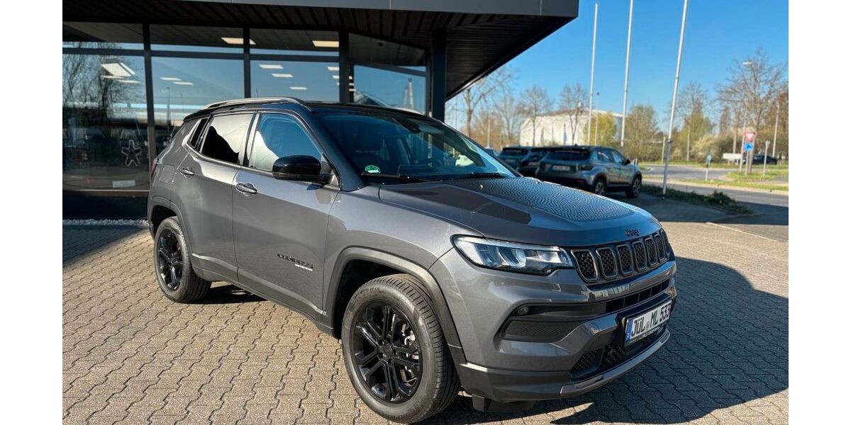Jeep Compass 38.505 km 25.990 &euro; Jülich 52428