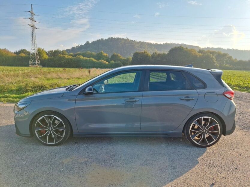 Hyundai i30 91.000 km 22.998 € Ubach Palenberg 52531