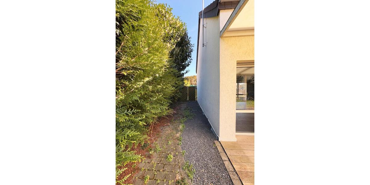 Einfamilienhaus Geilenkirchen - 2 Zimmer, 110 m&sup2;, 1.100&euro; | Angebot:26107850