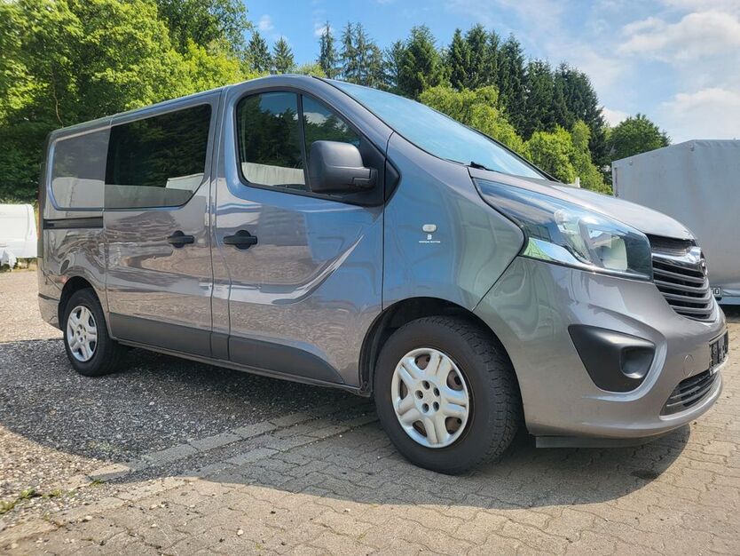 Opel Vivaro 169.800 km 9.985 € Stockheim 52372