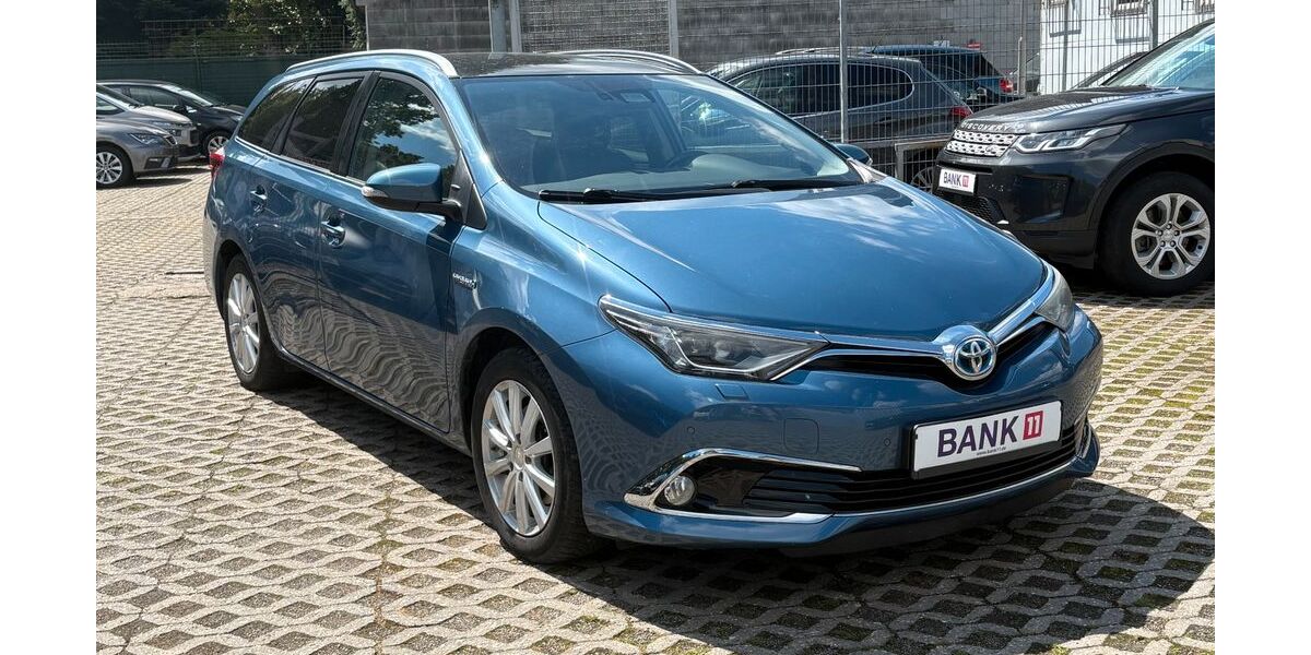 Toyota Auris 172.675 km 11.500 &euro; Würselen 52146