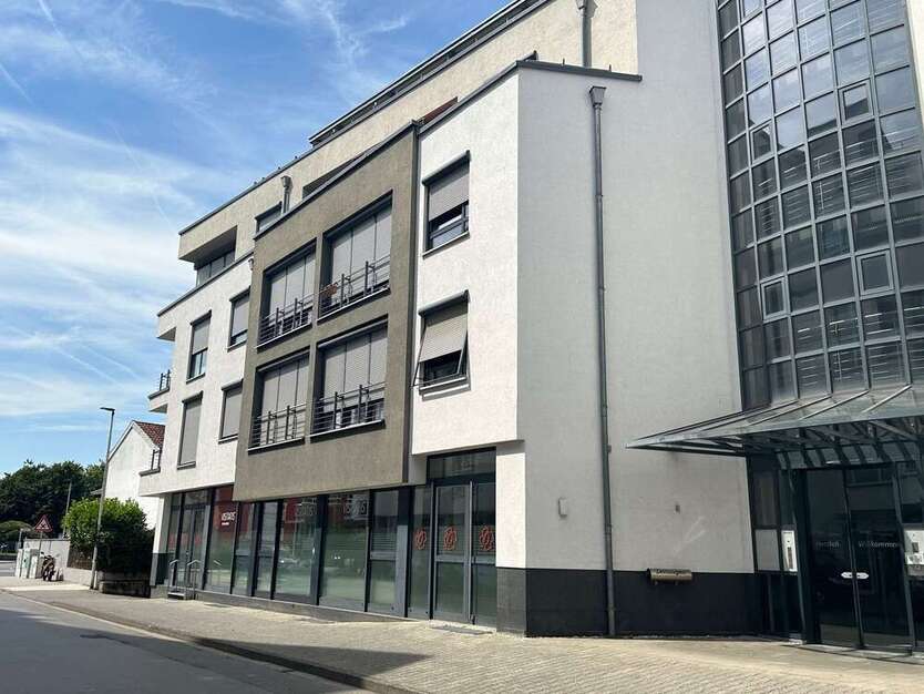 Büro in Würselen 4.209 € 366 m²