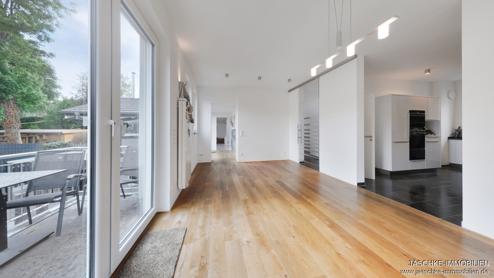 JÄSCHKE - Modernisiert, großzügig und voller Wohnkomfort – Ihr neues Zuhause in Walheim. - Einfamilienhaus Aachen / Walheim Walheim | Angebot:26800091