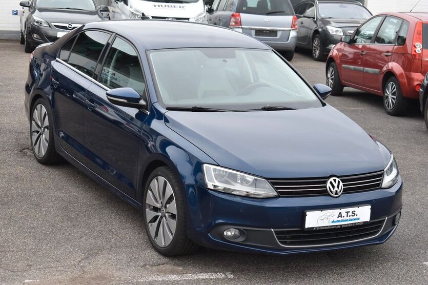 VW Jetta 220.000 km 7.300 € Hückelhoven 41836