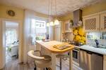 Freistehendes Zuhause mit Charme und grünem Rückzugsort