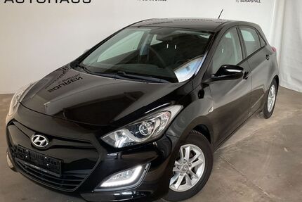 Hyundai i30 79.581 km 8.889 &euro; Aachen 52070