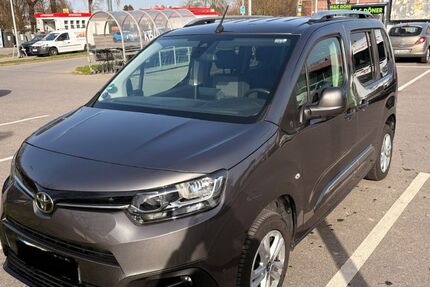 Toyota Proace City 55.000 km 18.500 &euro; Aldenhoven 52457