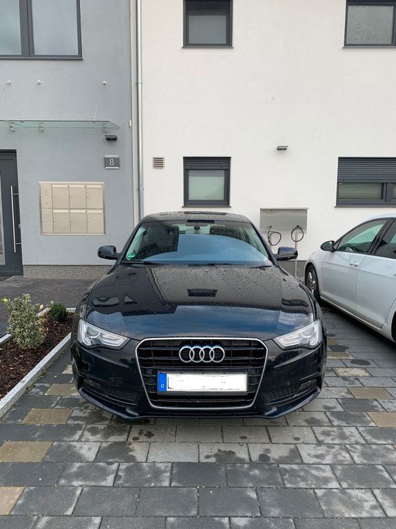 Audi A5 180.000 km 12.990 € Aachen 52066