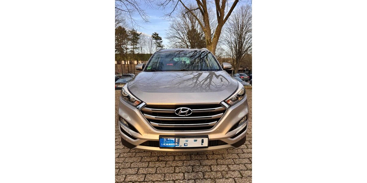 Hyundai TUCSON 144.000 km 12.100 &euro; Übach-Palenberg 52531