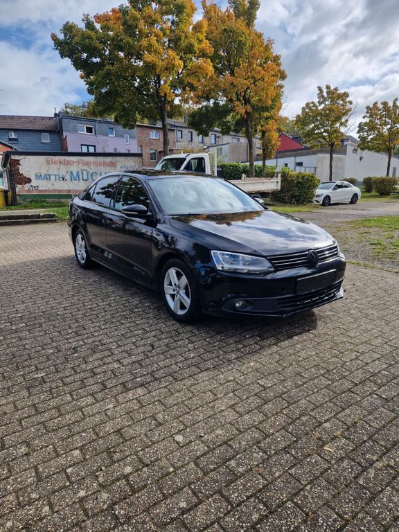VW Jetta 196.500 km 3.350 € Baesweiler 52499