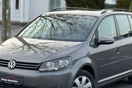 VW Touran 69.698 km 10.490 &euro; Jülich 52428