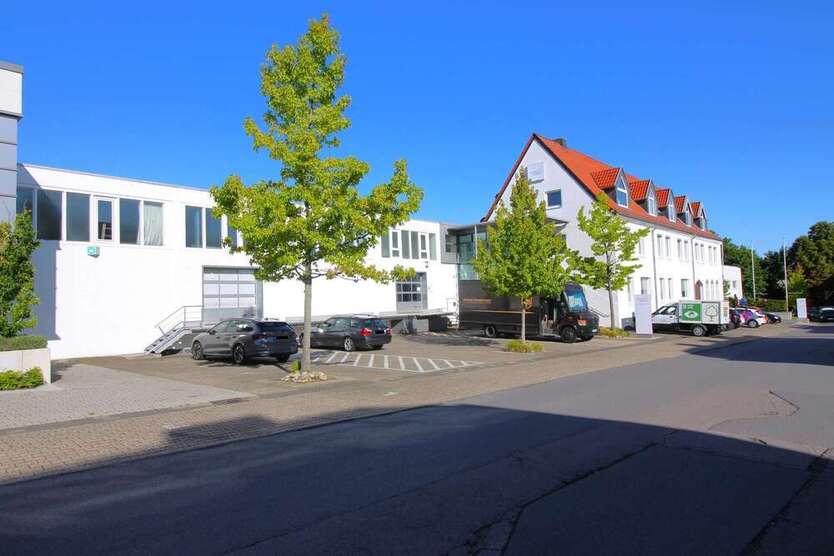 Halle in Aachen Verlautenheide 9.500 € 1366 m²