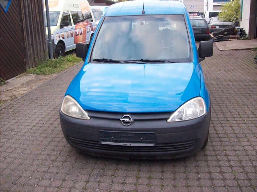 Opel Combo 80.484 km 3.200 € Aachen 52070