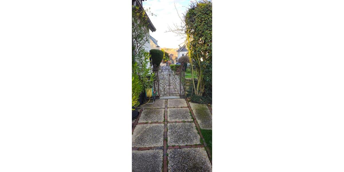 Einfamilienhaus Übach-Palenberg Palenberg - 2 Zimmer, 100 m&sup2;, 1.300&euro; | Angebot:25720935