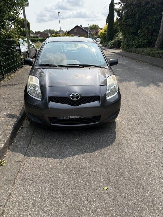 Yaris
