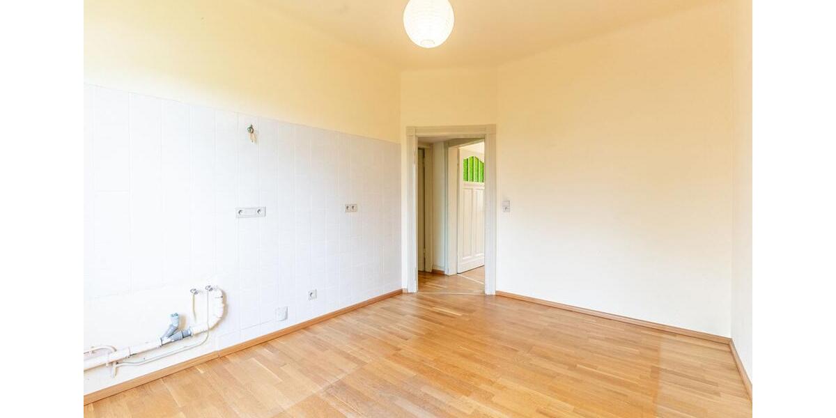 Reihenhaus Aachen Aachen-Mitte - 8 Zimmer, 170 m&sup2;, 295.000&euro; | Angebot:27236969