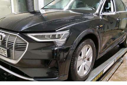 Audi e-tron 84.700 km 29.750 &euro; Aachen 52078