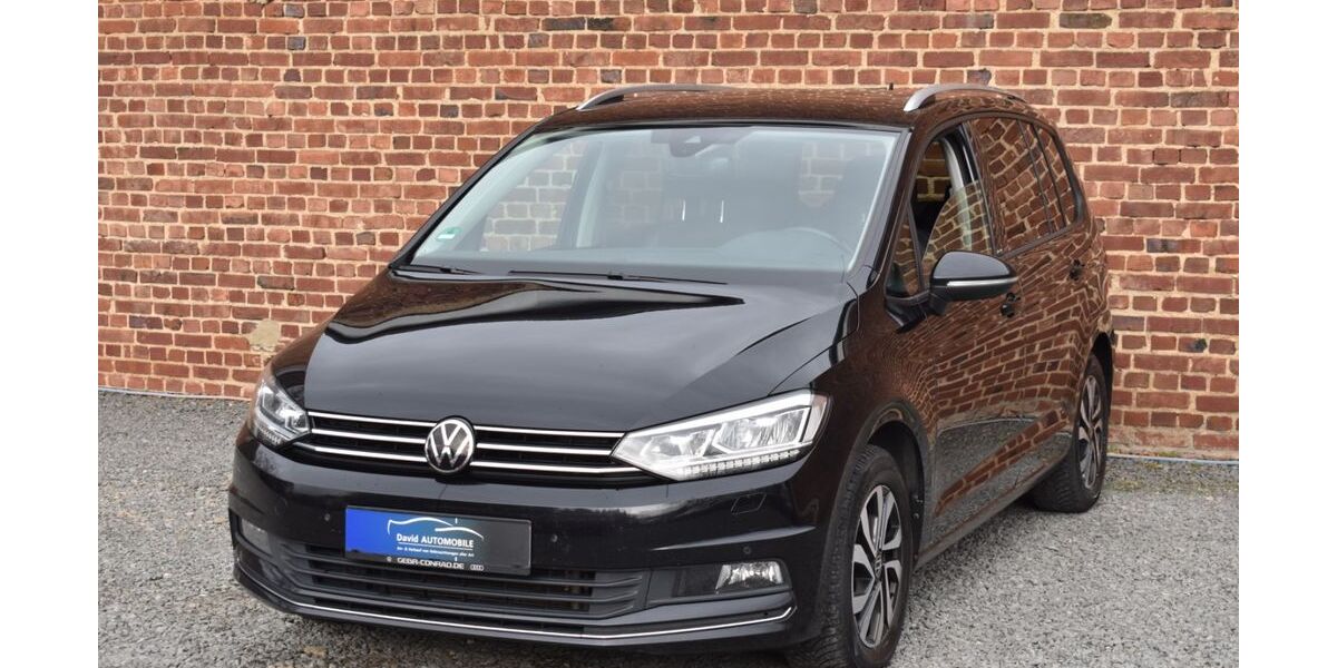 VW Touran 183.000 km 15.590 &euro; Düren 52351
