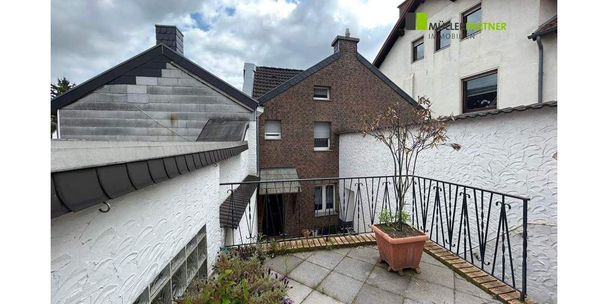 Ideal für 1-2 Personen! - Kleines Einfamilienhaus mit Anbau in Eschweiler-Röhe 3 zimmer