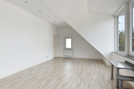 Stolberg-Breinig – Dachgeschoss mit Attitüde. Sofort bezugsfrei. - Wohnung Stolberg (Rheinland) / Breinig Breinig | Angebot:27289083