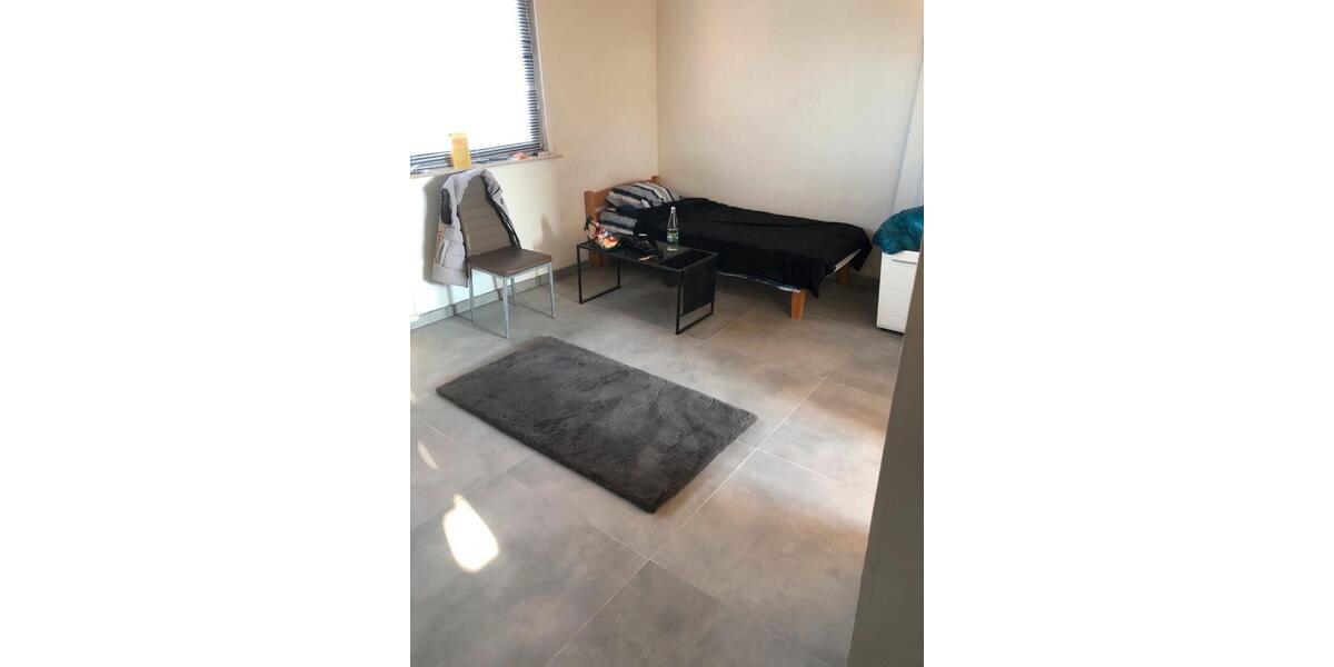 Dachgeschoßwohnung Düren - 5 Zimmer, 90 m&sup2;, 160.000&euro; | Angebot:25576402