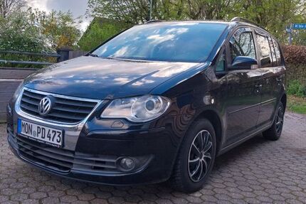 VW Touran 178.000 km 3.900 &euro; Simmerath 52152