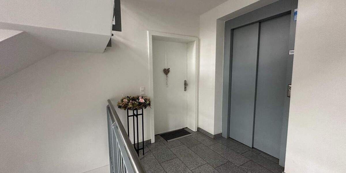 Terrassenwohnung Düren Birkesdorf - 2 Zimmer, 81 m&sup2;, 249.000&euro; | Angebot:25864899