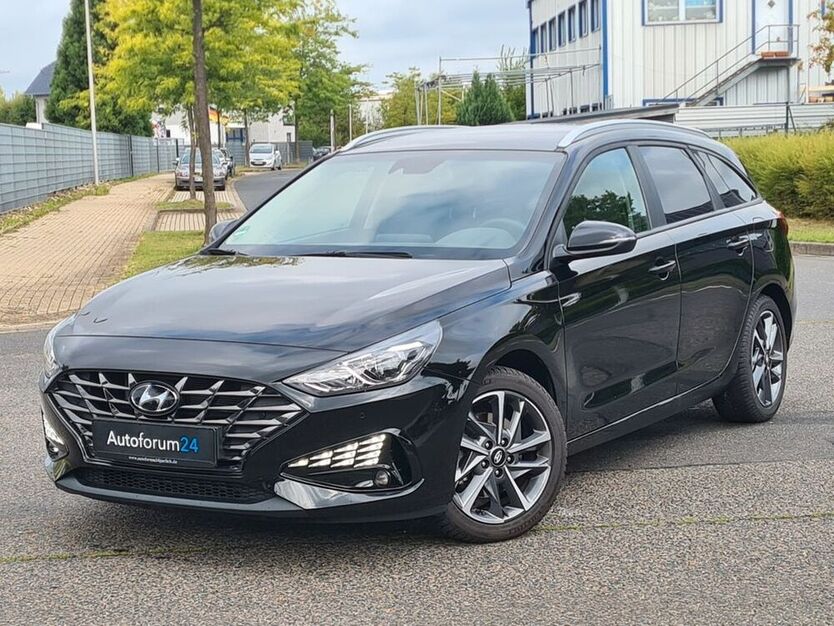 i30