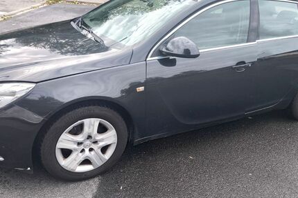 Opel Insignia 174.000 km 5.550 € Baesweiler 52499