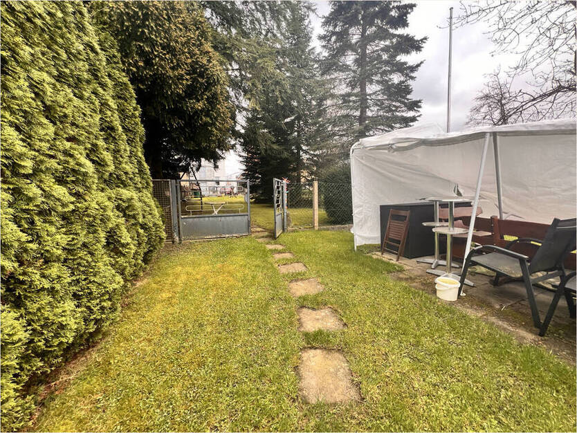 Schönes Mehrfamilienhaus in ruhiger Lage mit Blick ins Grüne