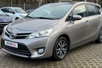Toyota Verso 145.829 km 7.700 &euro; Würselen 52146