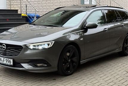Opel Insignia 121.000 km 14.590 € Düren 52351