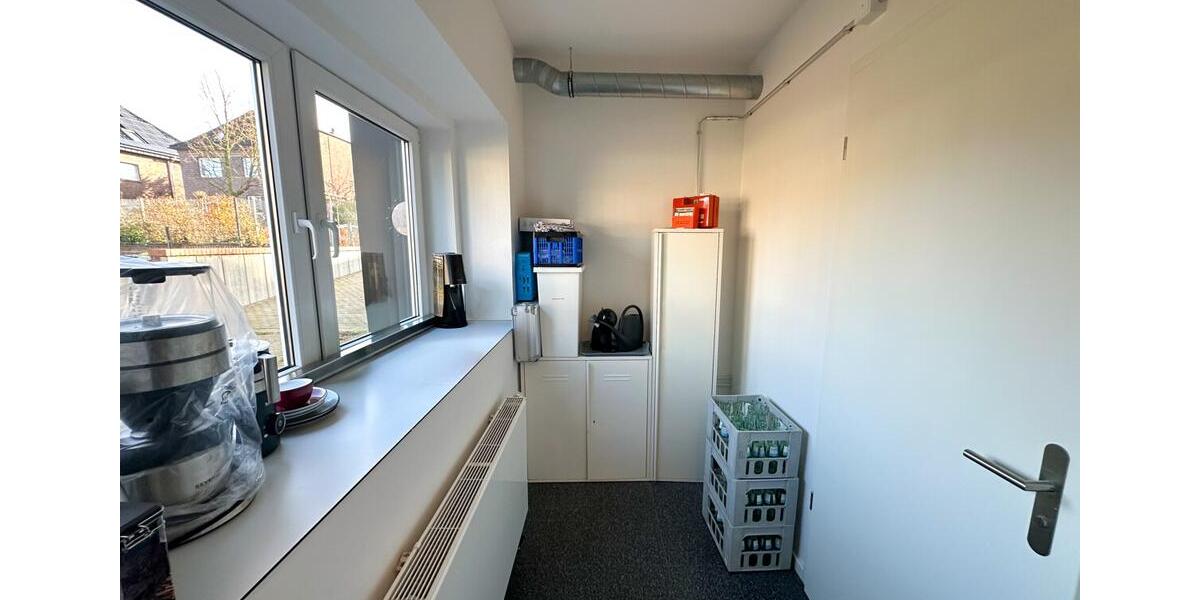Moderne Büroräume mit offener Raumstruktur und Empore in zentraler Lage von Geilenkirchen zimmer