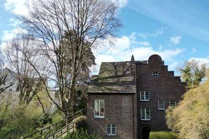 Haus Düren Distelrath - 8 Zimmer, 245 m&sup2;, 728.000&euro; | Angebot:26379864