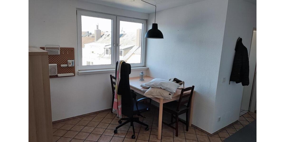 2-Raum in zentraler Lage, möbliert - Eigennutzung oder Vermietung 2 zimmer