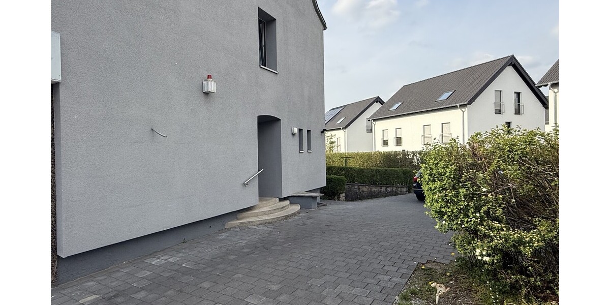 Stolberg-Breinig – Dachgeschoss mit Attitüde. Sofort bezugsfrei. - Dachgeschoßwohnung Stolberg (Rheinland) / Breinig Breinig | Angebot:27003204