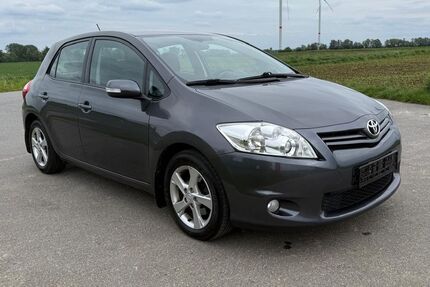 Toyota Auris 117.320 km 5.500 &euro; Alsdorf 52477