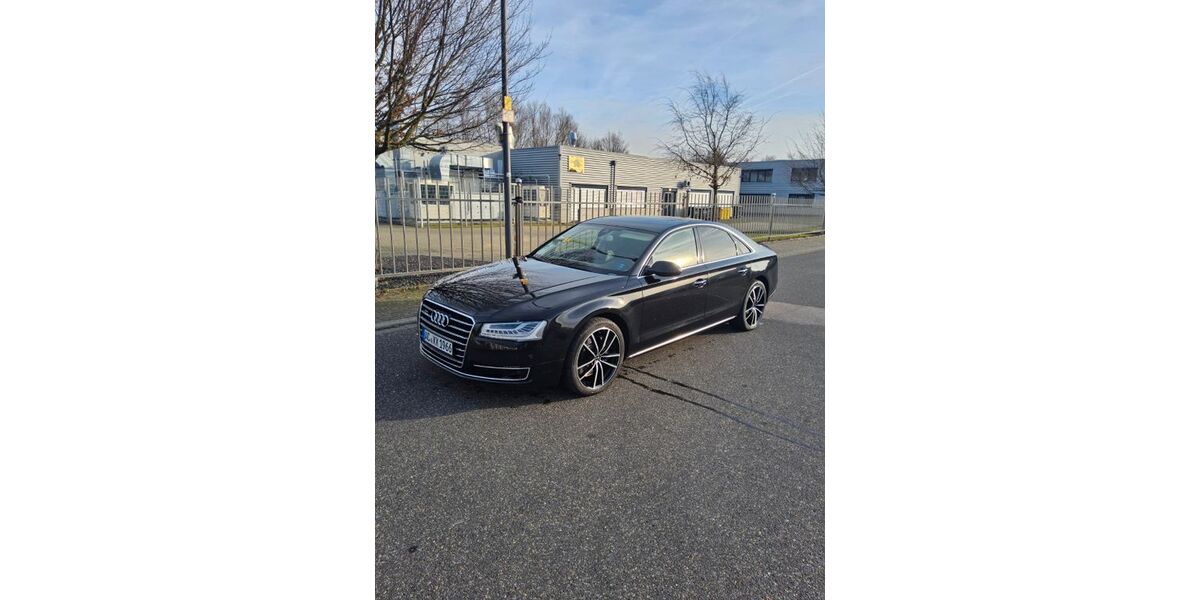 Audi A8 69.642 km 32.900 &euro; Baesweiler 52499