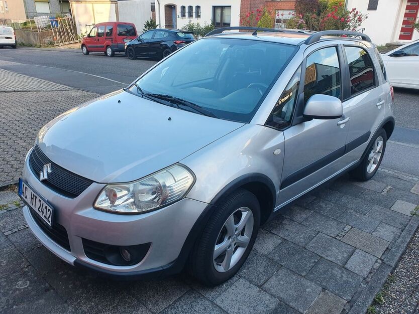 Suzuki SX4 61.300 km 4.400 € Aachen 52080