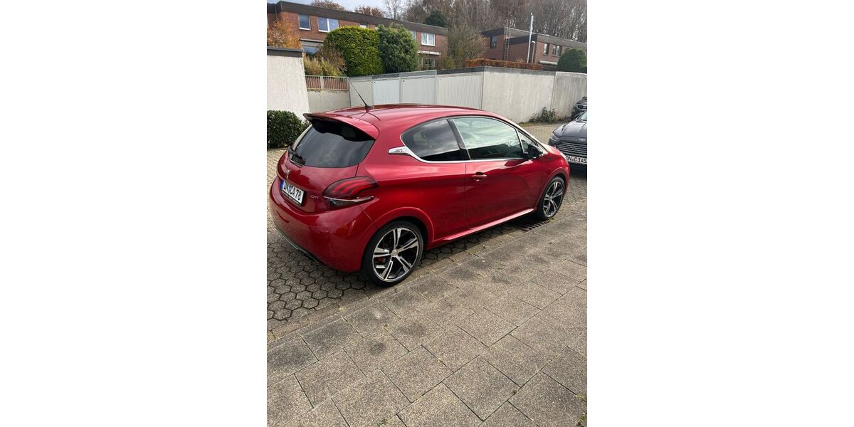 Peugeot 208 122.000 km 9.500 &euro; düren 52349