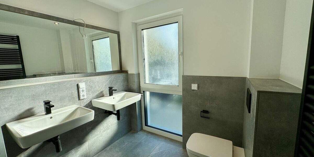 Reihenmittelhaus Stolberg Breinig - 6 Zimmer, 140 m&sup2;, 529.900&euro; | Angebot:25778502