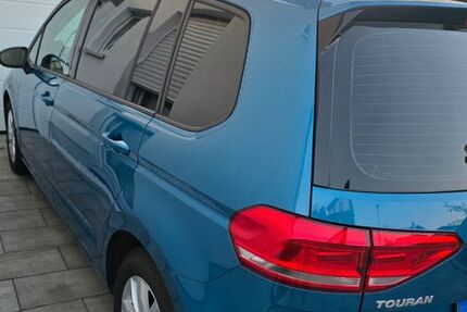 VW Touran 183.250 km 13.250 &euro; Düren 52351