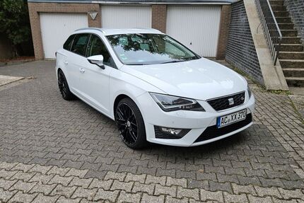 Seat Leon 135.000 km 10.198 &euro; Aachen 52066