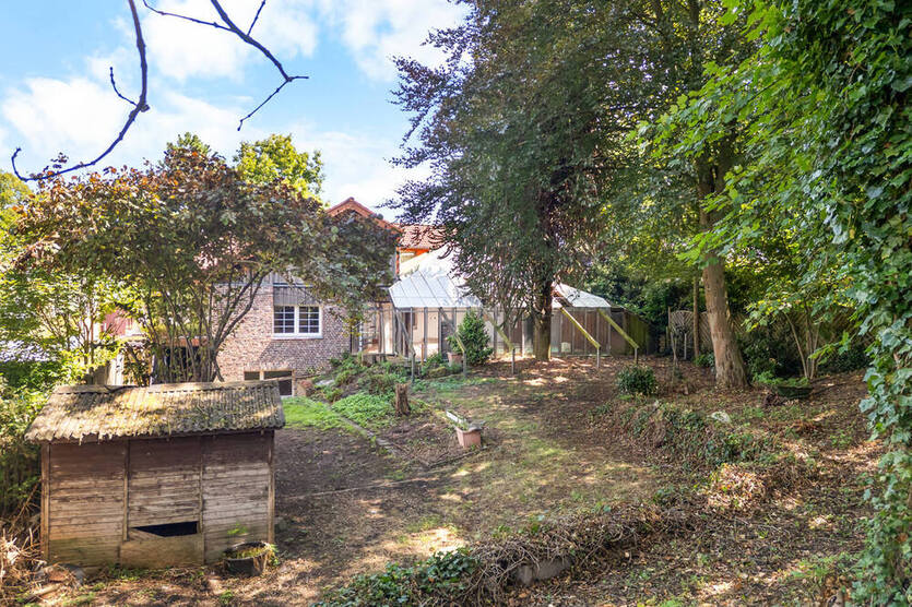 Herzogenrath - Sanierungsjuwel: Vom Zweifamilien- zum Vierfamilienhaus! 12 zimmer