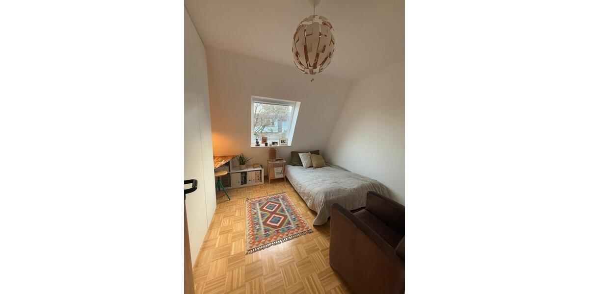 Vollmöblierte Wohnung zur Untermiete für 6 Monate 4 zimmer