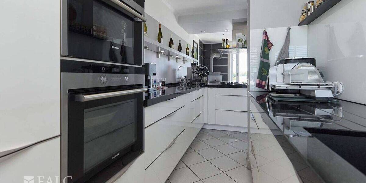 Reihenendhaus Alsdorf Ost - 8 Zimmer, 222 m&sup2;, 498.000&euro; | Angebot:26820177