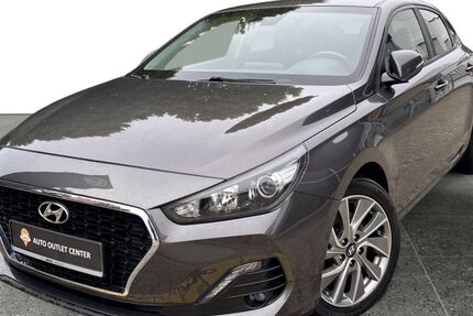 Hyundai i30 80.000 km 17.480 € Aachen 52068