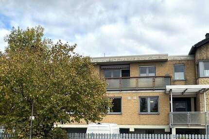 Schickes, modernes 2-Familienhaus mit drei Garagen in 52382 Niederzier 8 zimmer