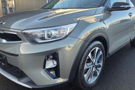 Kia Stonic 50.528 km 18.880 &euro; Düren 52351